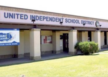 Intimidan con balacera en escuela de UISD