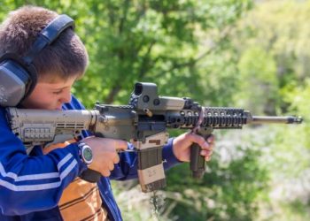 La Asociación Nacional del Rifle mantiene su convención en Texas pese a las críticas por la masacre en Uvalde