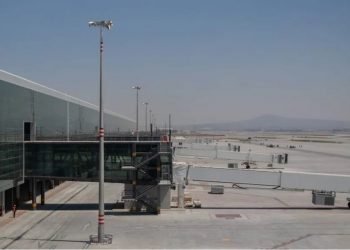 Decreto quitaría 20% de vuelos diarios al AICM… para enviarlos al AIFA