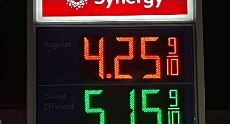 Precio de gasolina sigue tendencia alcista