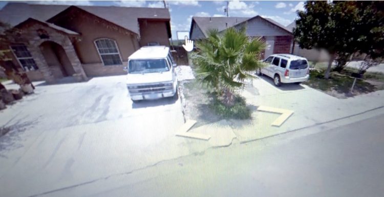 Agoniza un joven con un balazo en la cabeza