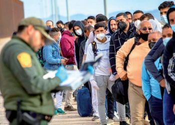 Bloquean retiro del Título 42