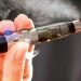 Advierten riesgos por el uso de vapeadores