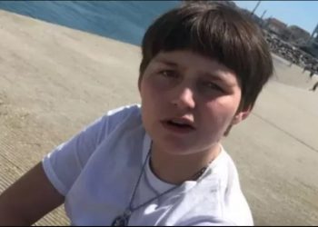 Un policía de Estados Unidos es acusado de matar de un tiro en la espalda a un niño de 12 años desarmado