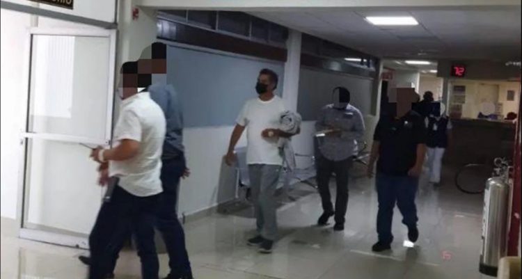 Prolongan estadía del Bronco en el Hospital Universitario