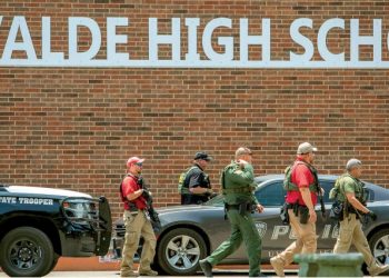 Policía tardó en responder a masacre