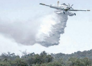 Alertan de incendios forestales en Texas