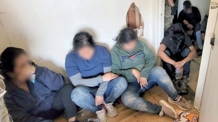 Agentes de BP cierran escondite