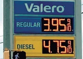 Buscan bajar precio de la gasolina en Estados Unidos