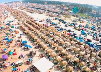 Restricciones covid podrían regresar a Playa Miramar este verano