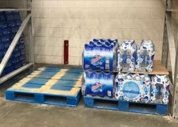 Empieza a escasear agua embotellada en Nuevo Laredo