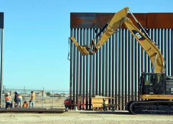 Retoman republicanos interés por muro físico en la frontera