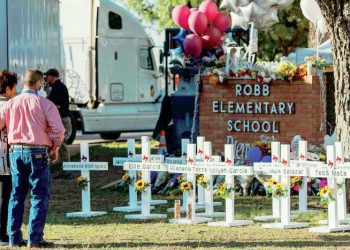 Suspenden a jefe de policía de CISD de Uvalde, Texas