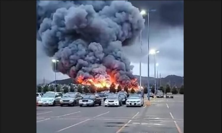 Incendio consume planta recicladora en Ciudad Juárez, Chihuahua