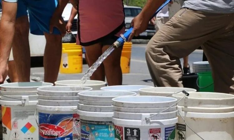 Nuevo León instalará 150 cisternas de 10 mil litros para reducir desabasto de agua