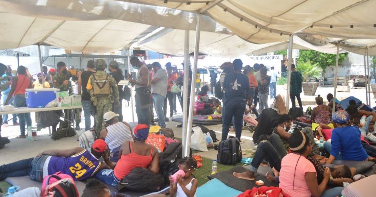 Reportan a dos haitianos internados por coronavirus