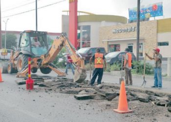 Cierran calles con el fin de rehabilitar colectores pluviales