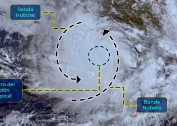 Se convierte Blas en huracán categoría 1