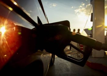 Diésel encarece 50% precio de alimentos y servicios en México