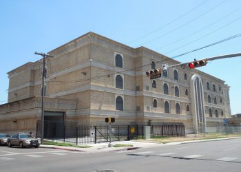 Detienen a dos por intentar meter drogas a la cárcel