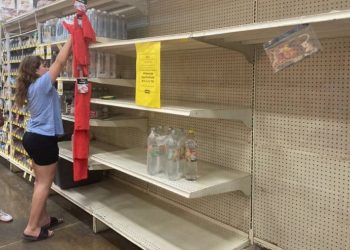 Escasez y desabasto de productos básicos encienden alerta en México