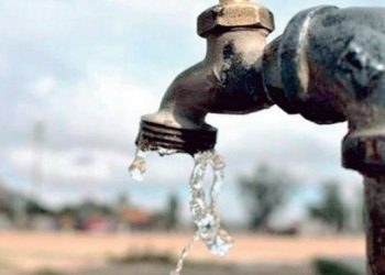 Consumen neolaredenses más agua que el promedio nacional