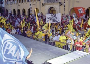 Truko Verástegui cierra campaña en Nuevo Laredo