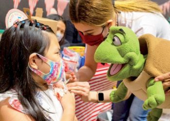 Empieza hoy vacunación para niños y adolescentes