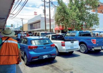 Convierten calle en estacionamiento