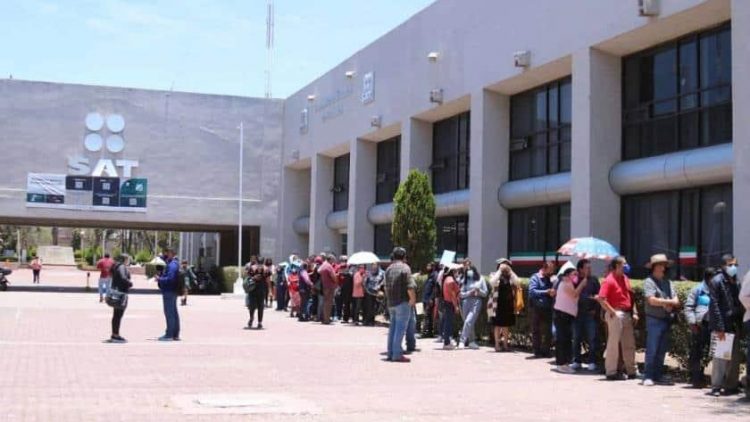 Sistemas del SAT se saturan: por esto tu Constancia Fiscal puede tardar