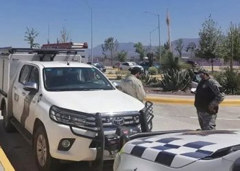 Jovencita asesinada en Galeana fue arrojada desde un vehículo en movimiento