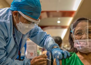 Piden estar atentos a síntomas respiratorios del Covid-19