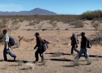 Clima calcinante aumenta el riesgo para migrantes
