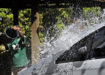 Aumentan las multas por desperdiciar agua