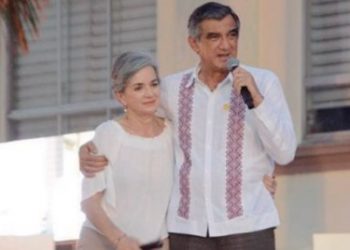 Supera Américo el Covid; llama a seguirse cuidando