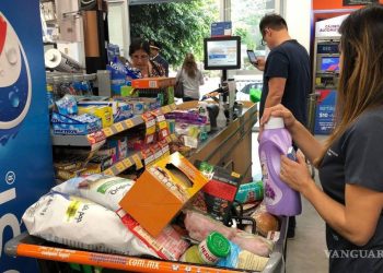 Buscan cajeros en supermercados