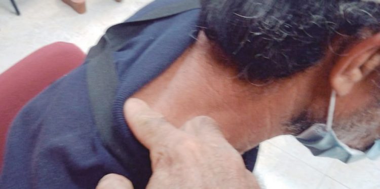 Hombre sufre ataque de una garrapata