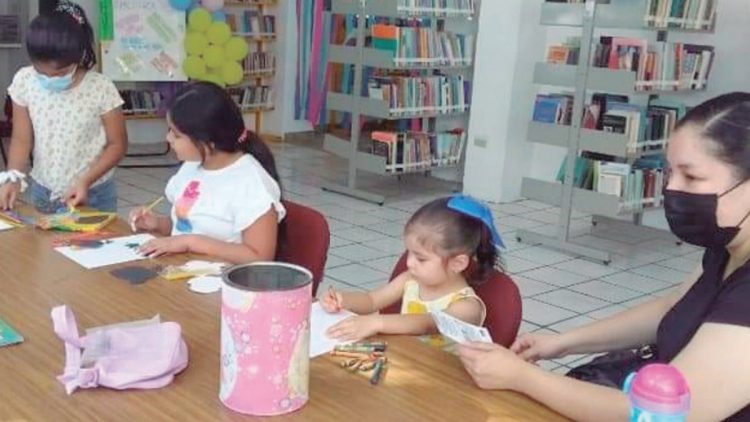 Viven cientos de pequeñitos “vacaciones en la biblioteca”