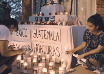 Recuerdan a los 53 muertos en San Antonio