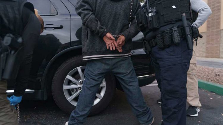 Exigen detener la Operación Lone Star