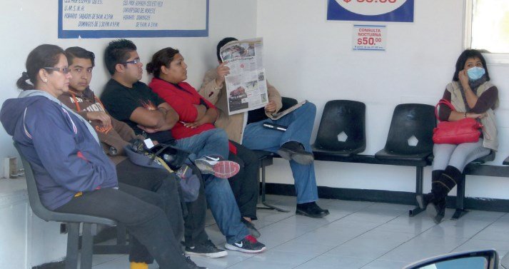 Van contra farmacias y consultorios genéricos