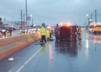 Una centella incendia casa al norte de Laredo