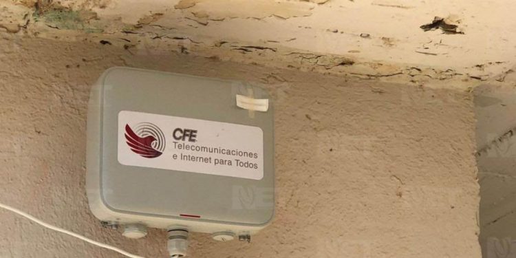 Todo listo para que CFE lleve internet gratuito a comunidades remotas del país: AMLO