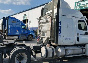 Éxodo de choferes a Estados Unidos, por bajos sueldos