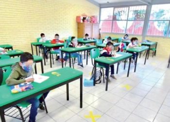 Regresan maestros de educación básica a planteles