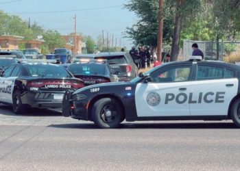 Tirotean otra casa; policía detiene a tres