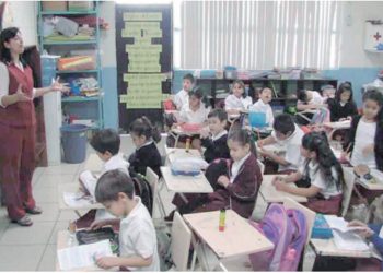 Regresan maestros a las aulas la próxima semana