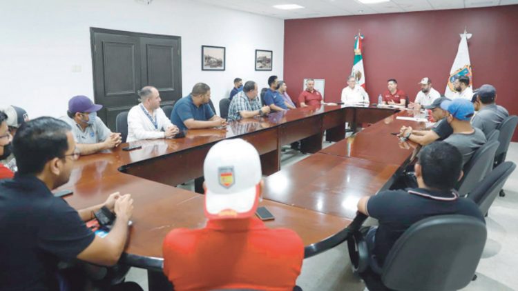 Acuerdan conservar en buenas condiciones espacios deportivos