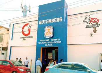 Revisarán a escuelas privadas por caos vial