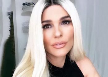 Martha Debayle es motivo de burlas por llorar muerte de la Reina Isabel